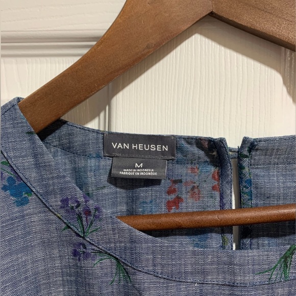Van Heusen 3/4 sleeve denim looking top - Picture 3 of 7